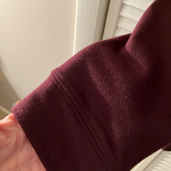 NWT Burgundy long sleeve hooded dress - Picture 4 of 6